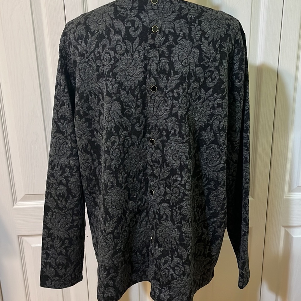 Talbots Textured Floral Top - Picture 4 of 6